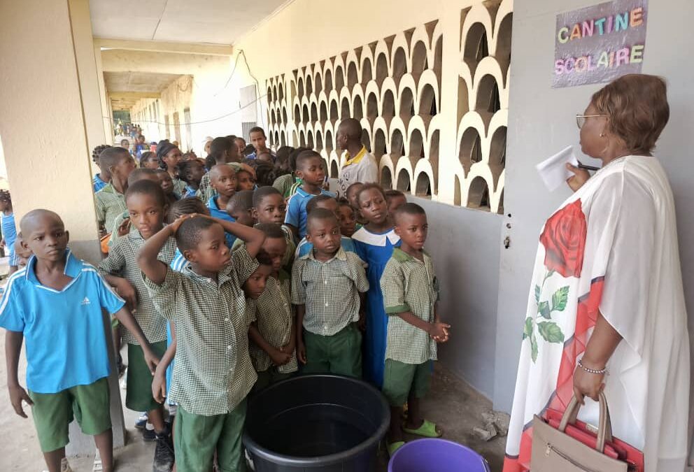 Inauguration de la cantine de Dibombari au Cameroun