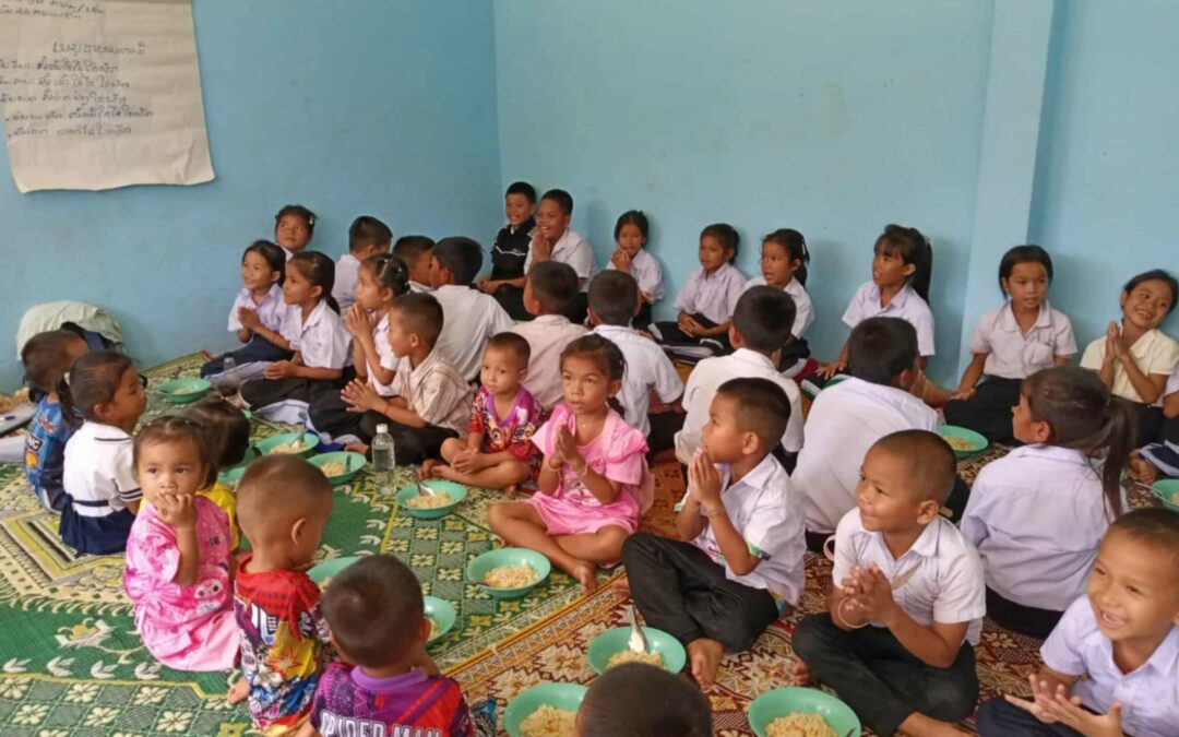 Une cantine et un potager pour Saenphan au Laos